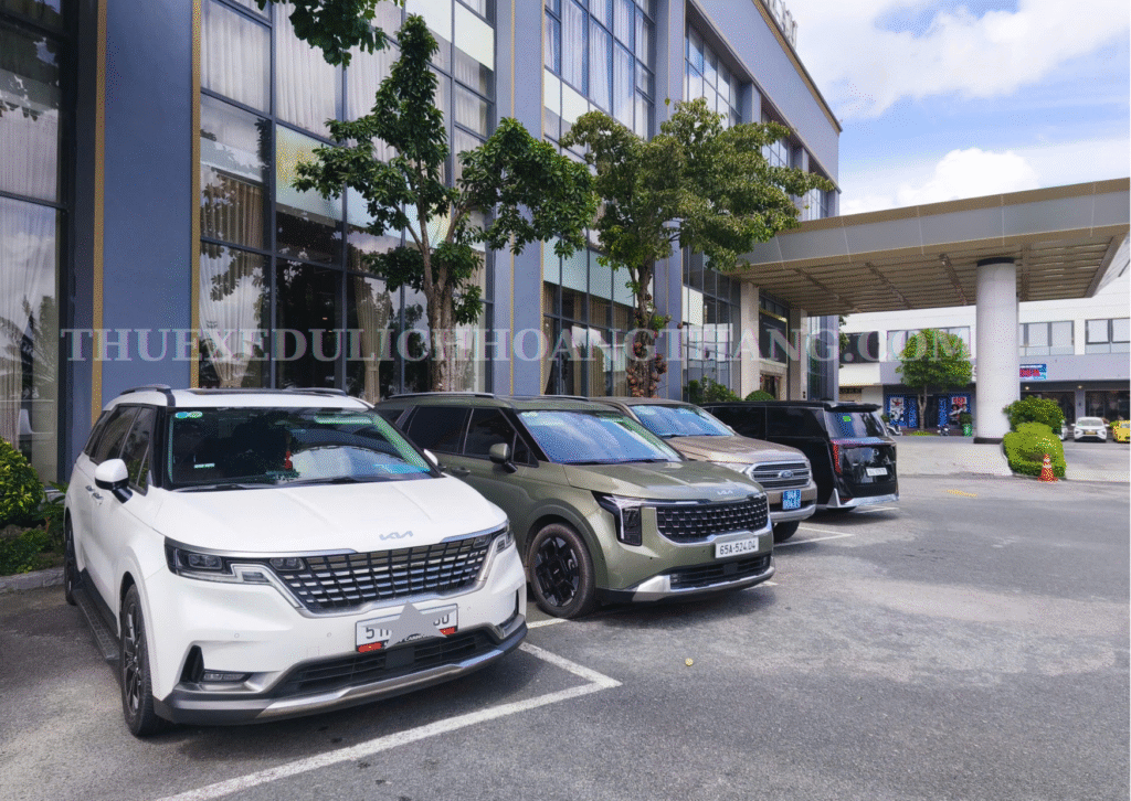 Thuê Xe Carnival TPHCM