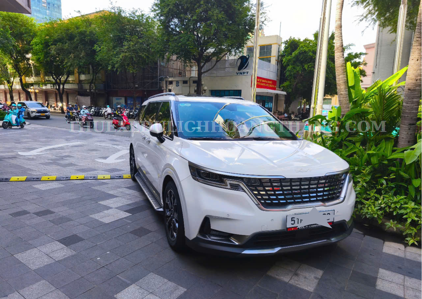 Cho Thuê Xe Carnival