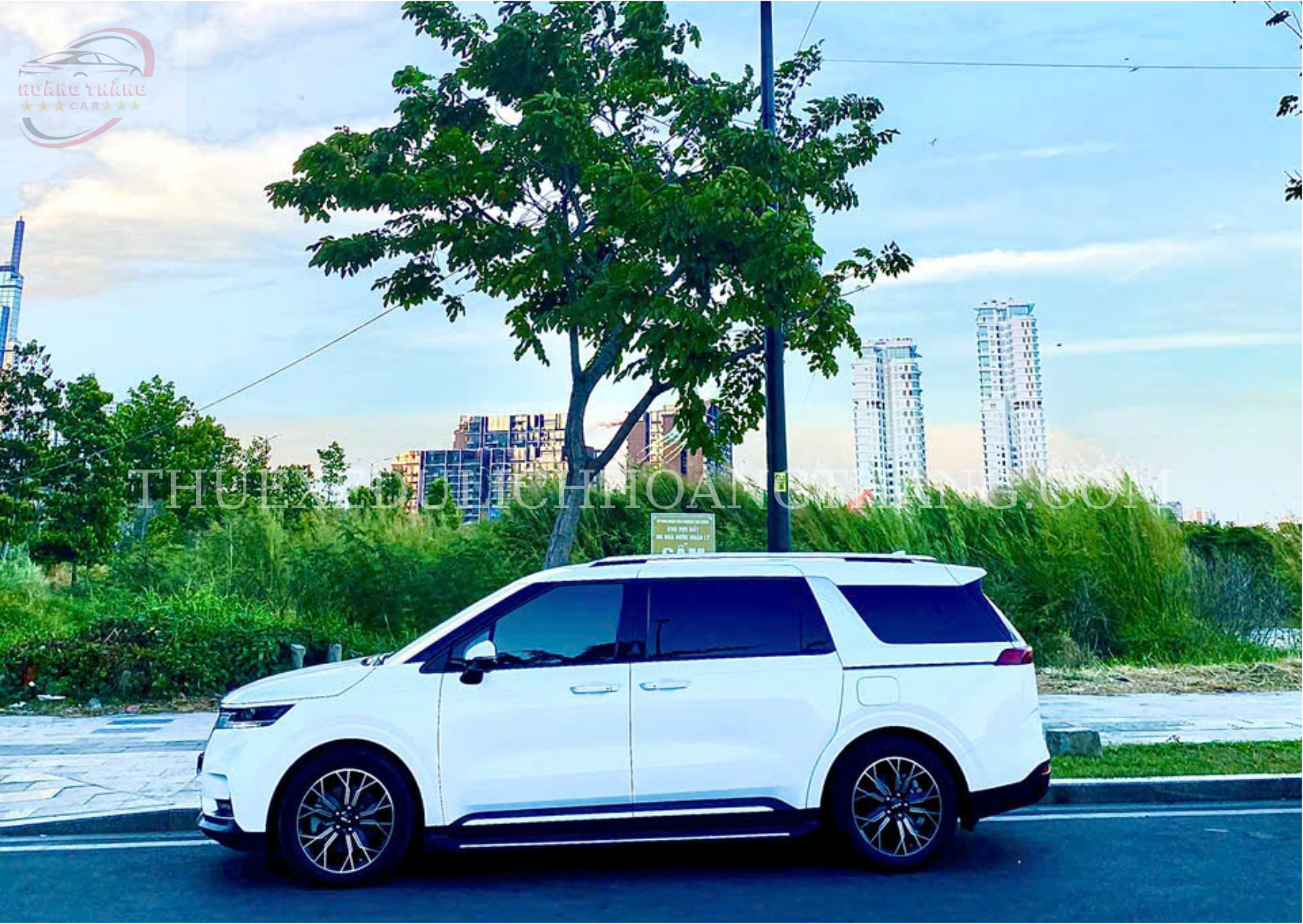 Bảng Giá Thuê Xe Carnival TPHCM